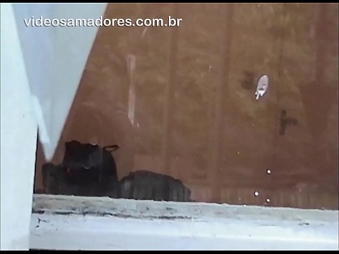❤️ Home cachondo mirando á súa moza con outro mozo, gravando un vídeo de carallo sen molestar á parella ❤ Follar en % gl.porn33.top %
