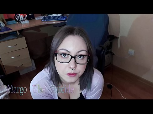 ❤️ Moza sexy con lentes chupa un consolador profundamente ante a cámara ❤ Follar en % gl.porn33.top %